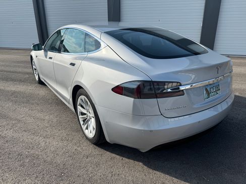 Used 2016 Tesla Model S 75D AWD/4WD image 4