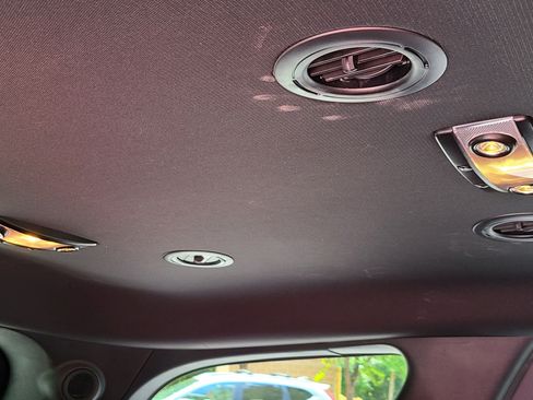 Used 2018 Dodge Durango R/T w/ Technology Group image 28