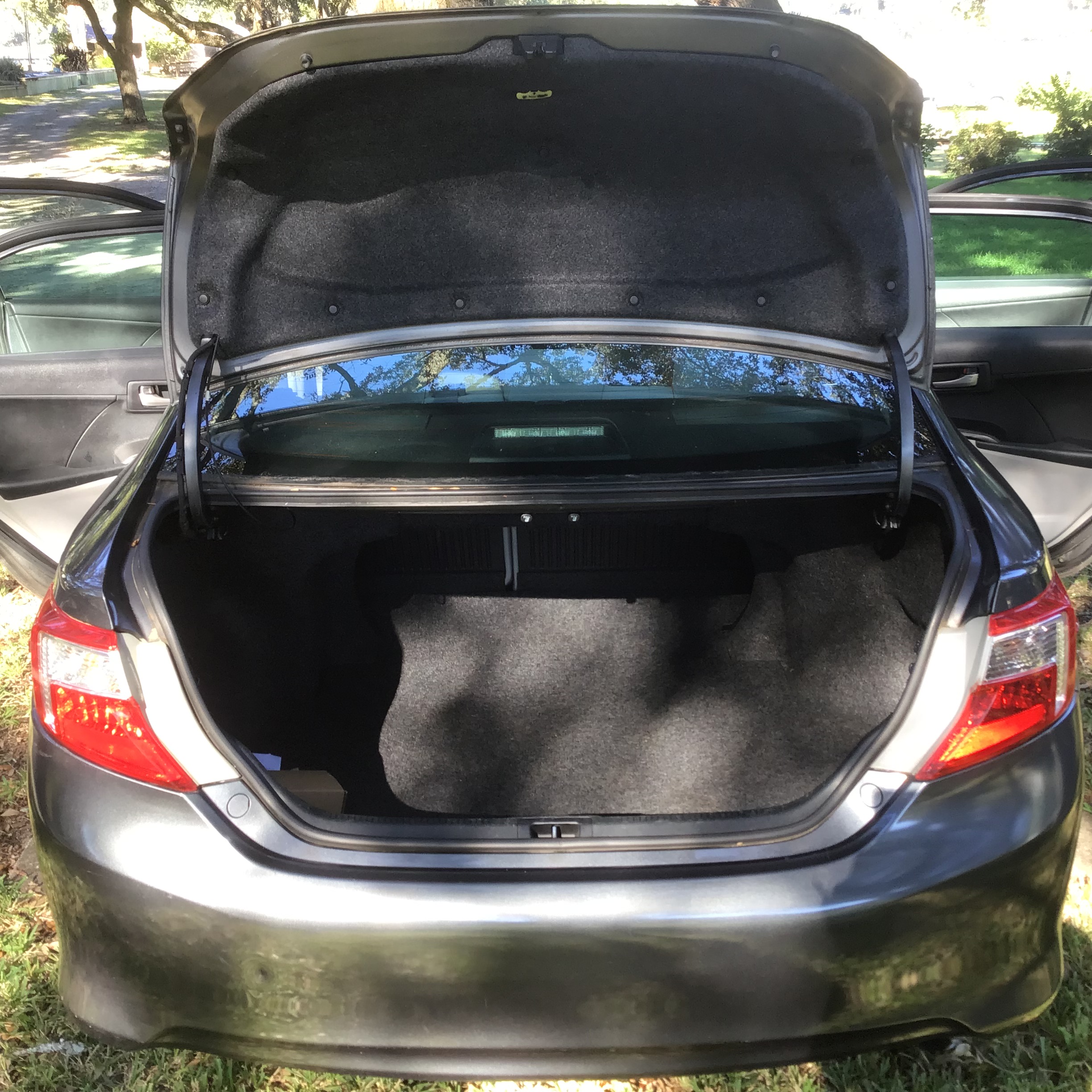 Used 2012 Toyota Camry FWD image 13