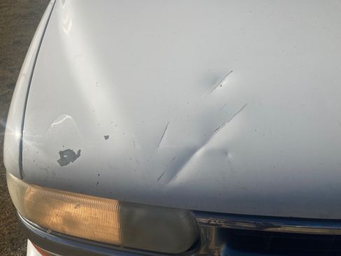 Used 2001 Chevrolet Suburban LT w/ LT Preferred Equipment Group image 11