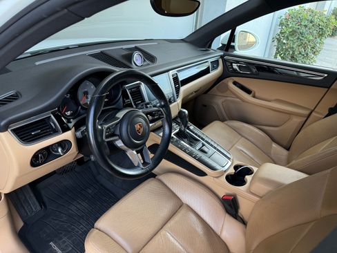 Used 2017 Porsche Macan S image 15