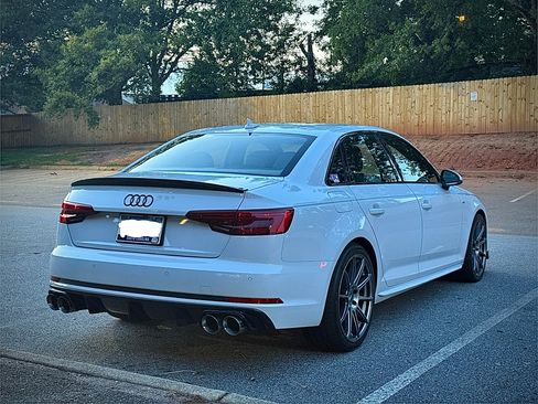 Used 2017 Audi A4 2.0T Premium Plus image 5