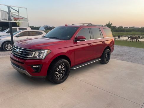 Used 2021 Ford Expedition XLT AWD/4WD image 1