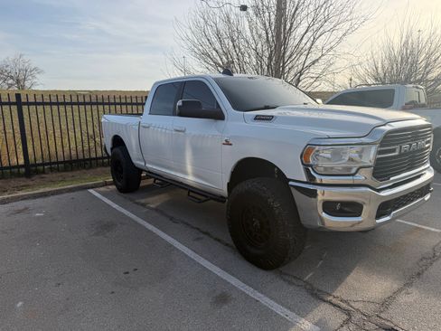 Used 2021 RAM 2500 Big Horn w/ Level 1 Equipment Group image 2