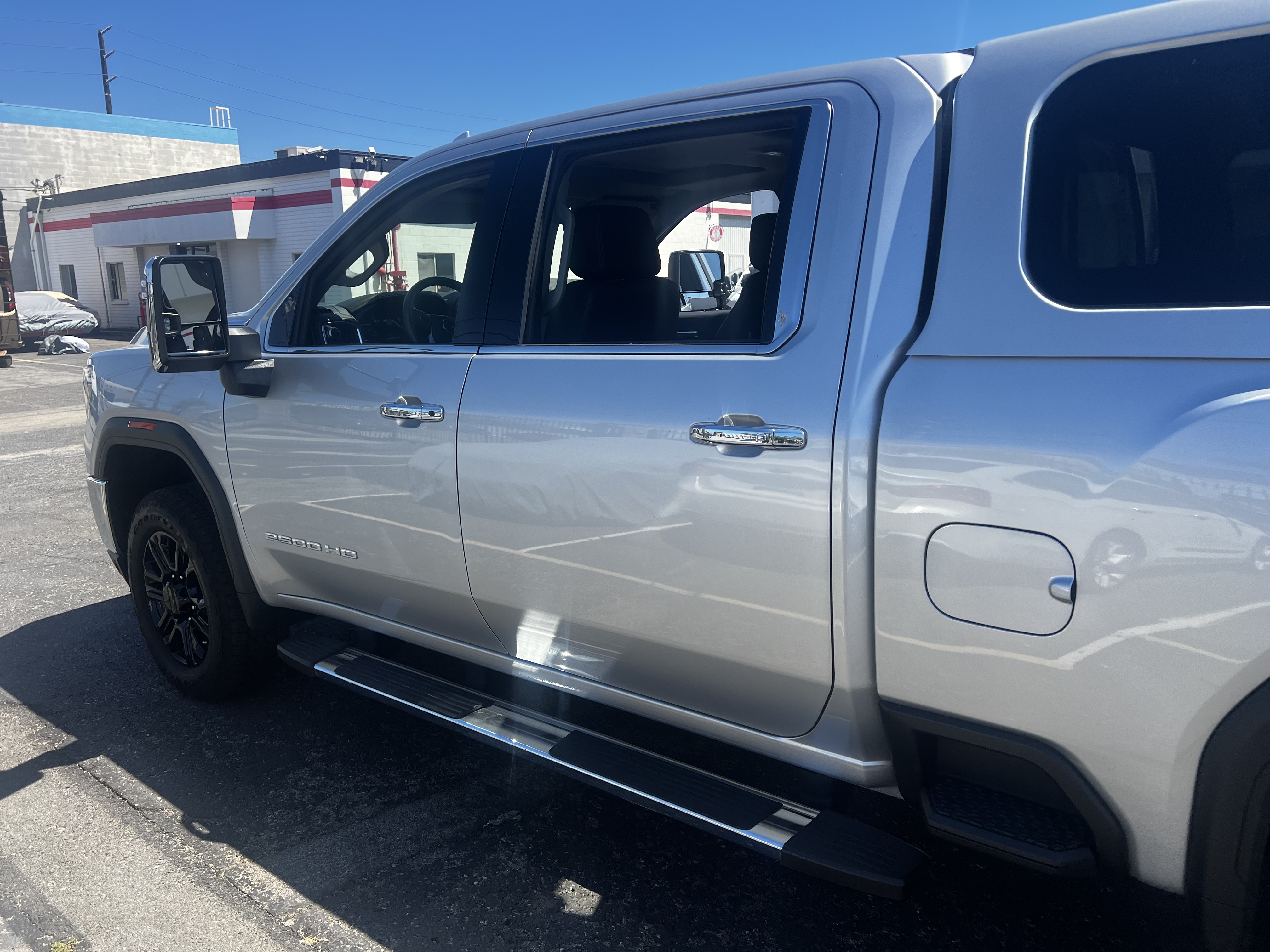 Used 2023 GMC Sierra 2500 SLT w/ SLT Convenience Package RWD image 21