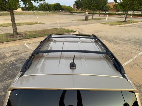 Used 2012 Toyota RAV4 FWD image 9