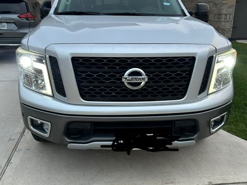 Used 2017 Nissan Titan PRO-4X AWD/4WD image 1