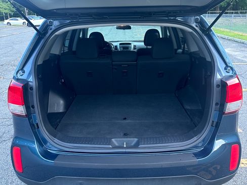 Used 2014 Kia Sorento LX AWD/4WD image 11