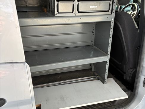 Used 2017 Ford Transit Connect XLT image 10