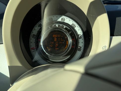 Used 2014 FIAT 500 Pop image 9