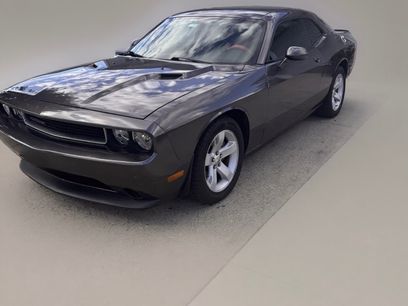Used 2014 Dodge Challenger SXT