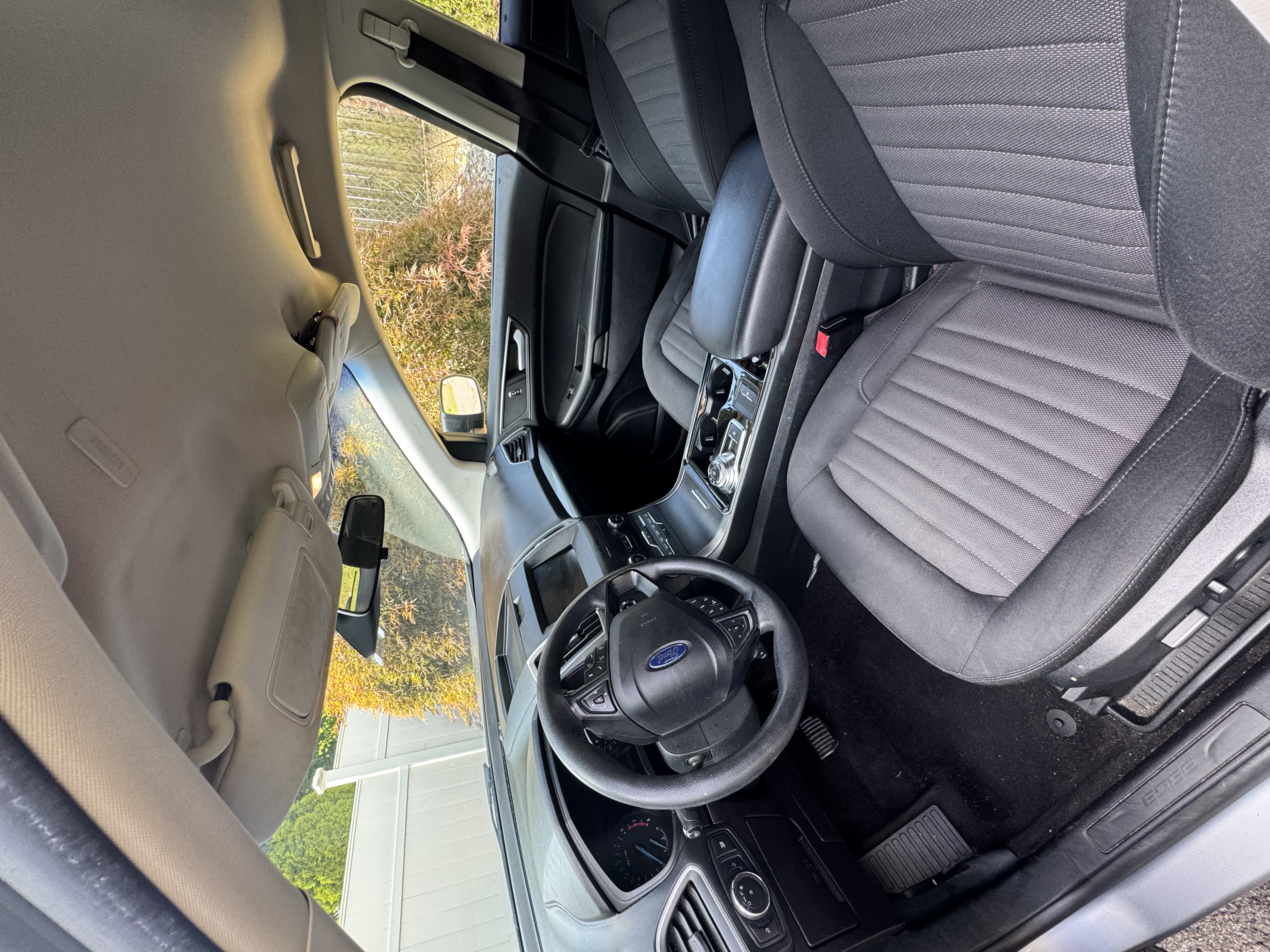 Used 2020 Ford Edge SE AWD/4WD image 9