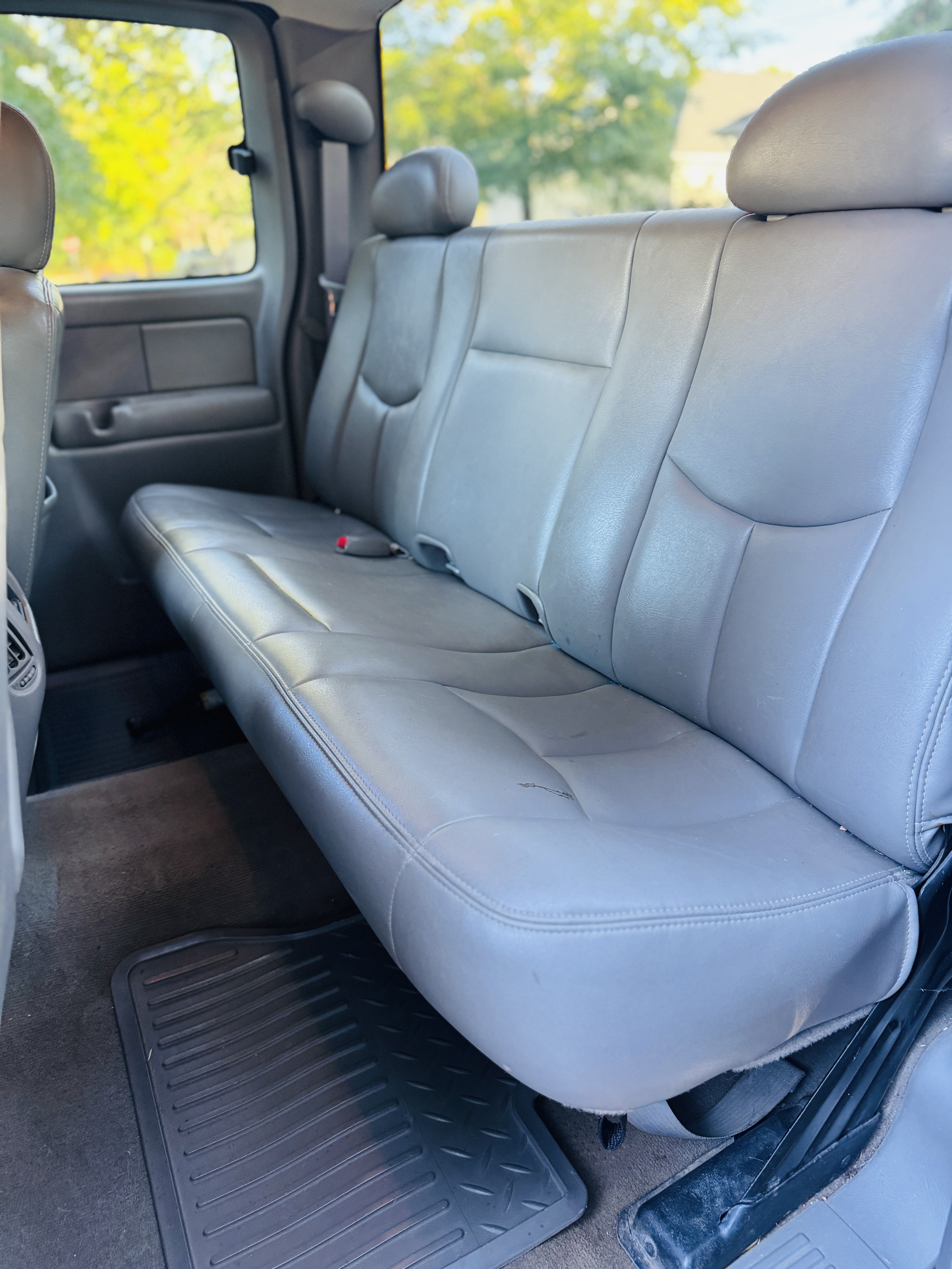 Used 2004 Chevrolet Silverado 1500 LT w/ Light Duty Power Package RWD image 9