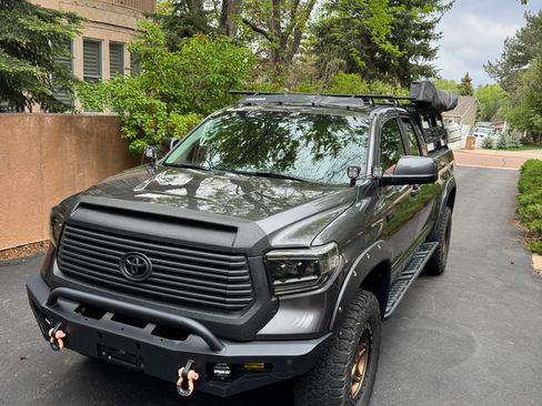 Used 2014 Toyota Tundra Limited w/ Limited Premium Package AWD/4WD image 4
