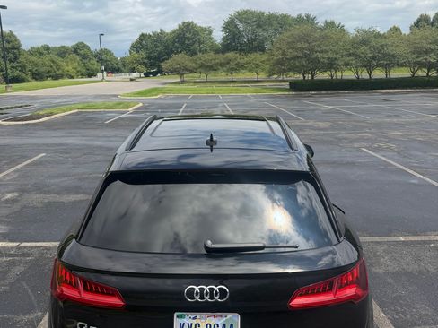 Used 2019 Audi Q5 2.0T Premium Plus w/ Premium Plus Package AWD/4WD image 8