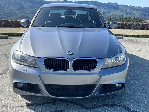 Used 2009 BMW 335i xDrive Sedan AWD/4WD image 2