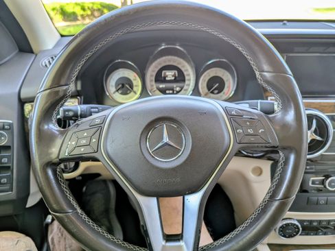 Used 2014 Mercedes-Benz GLK 350 GLK 350 Sport Utility 4D image 10