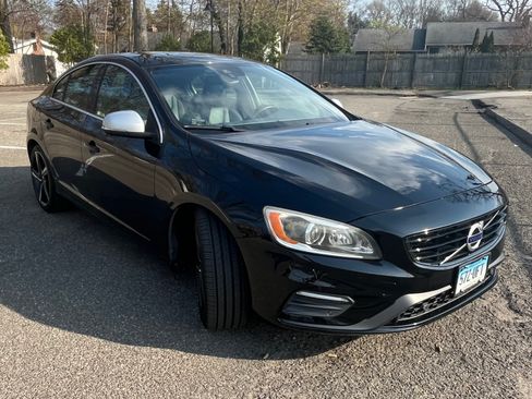 Used 2016 Volvo S60 T6 R-Design w/ Climate Package AWD/4WD image 4