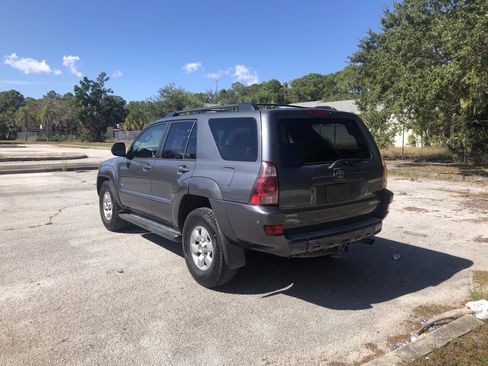 Used 2004 Toyota 4Runner Sport image 9
