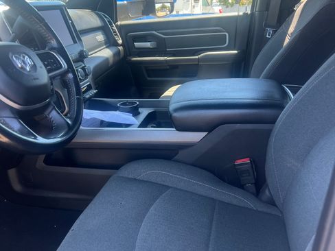 Used 2020 RAM 2500 Big Horn w/ Level 1 Equipment Group AWD/4WD image 11