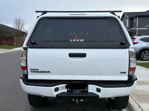 Used 2015 Toyota Tacoma 4x4 Double Cab image 16