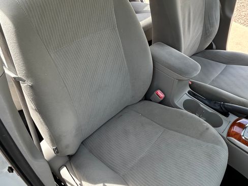 Used 2010 Toyota Corolla image 15