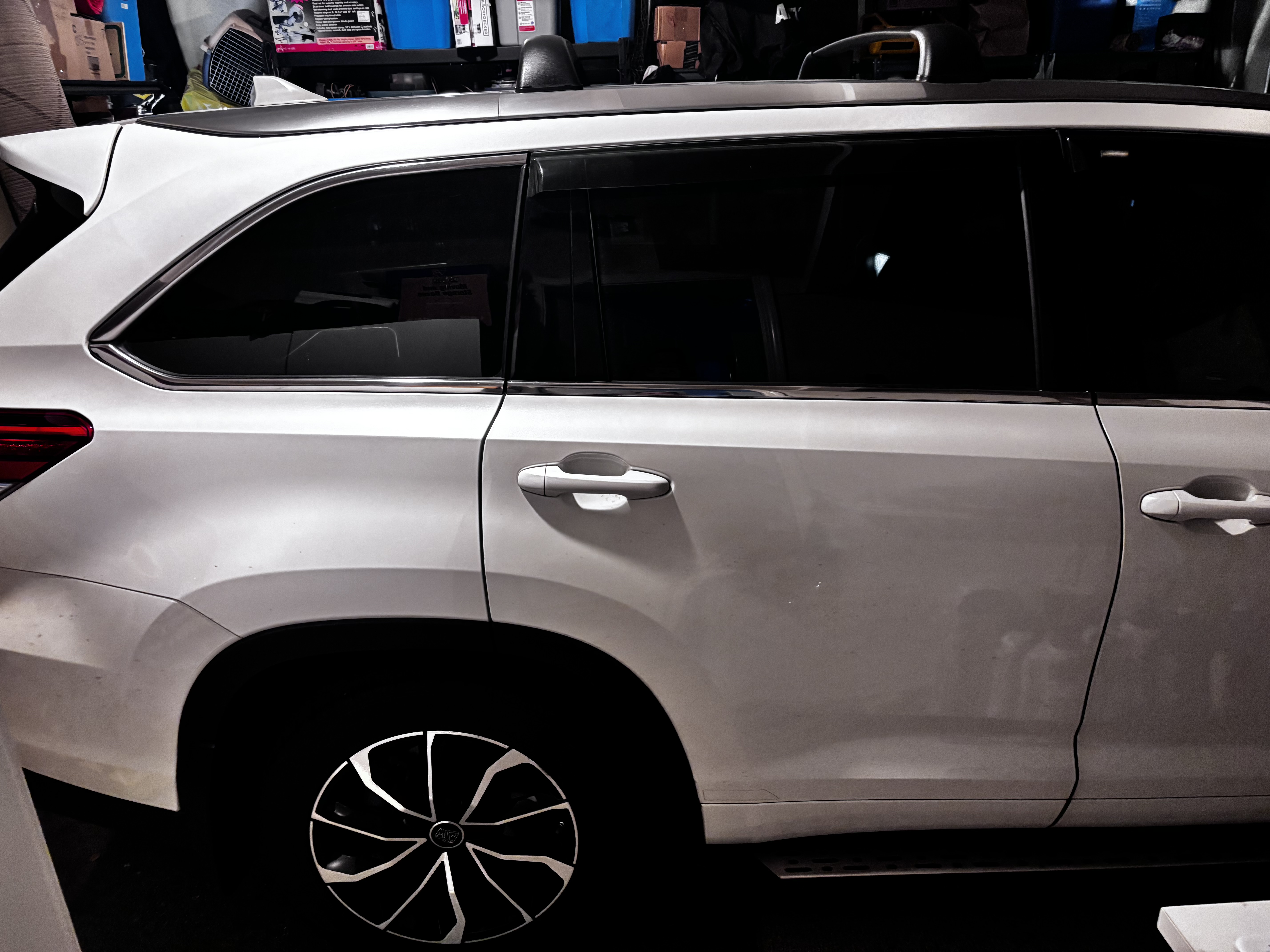 Used 2018 Toyota Highlander Limited AWD/4WD image 6