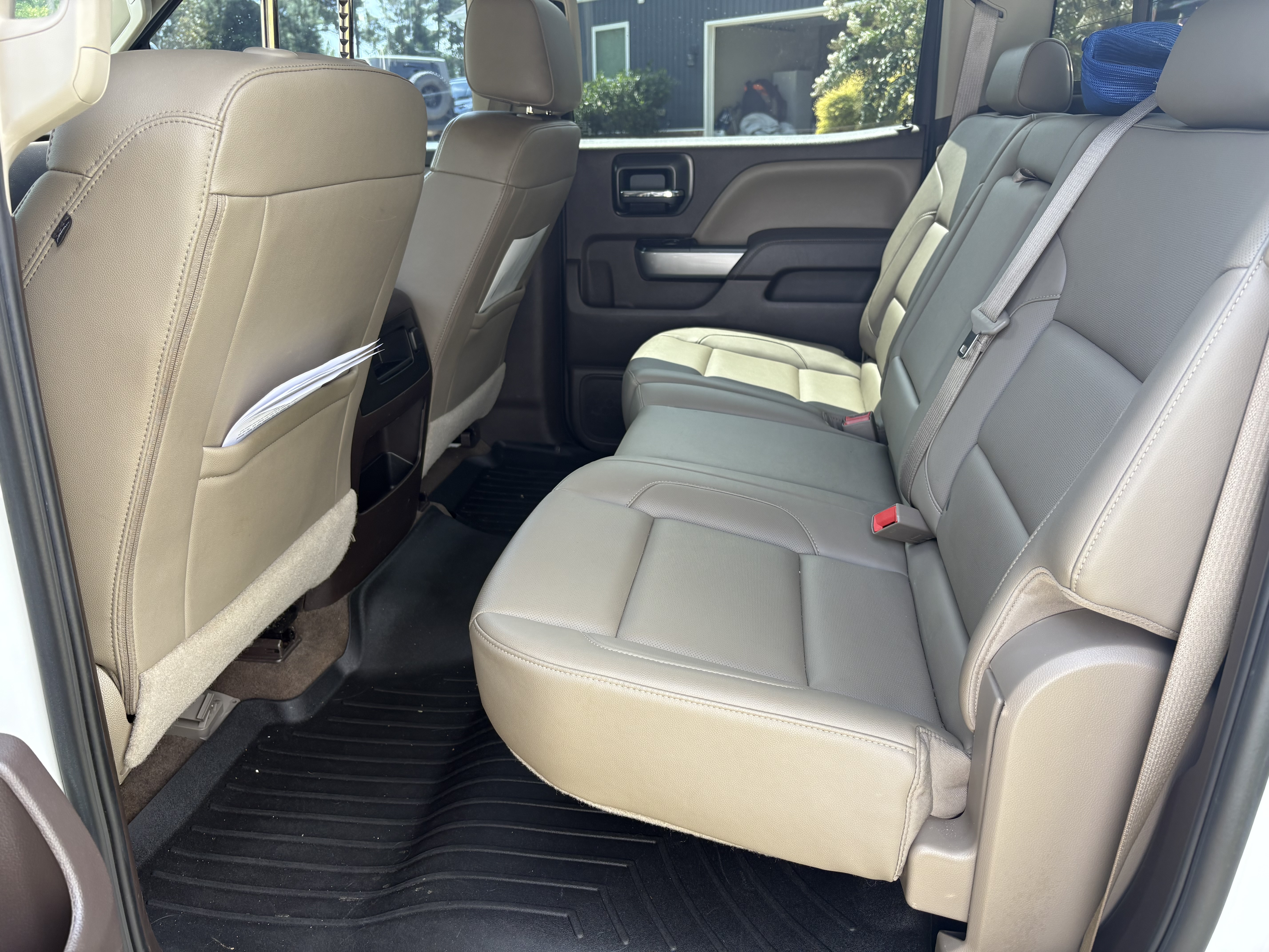 Used 2016 Chevrolet Silverado 1500 LTZ Z71 w/ LTZ Plus Package AWD/4WD image 11