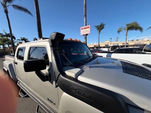 Used 2009 HUMMER H3T Alpha AWD/4WD image 20