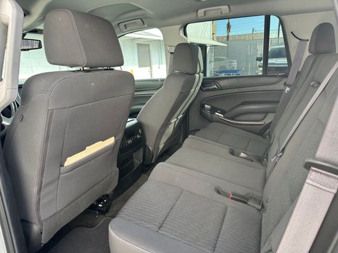 Used 2017 GMC Yukon SLE image 5