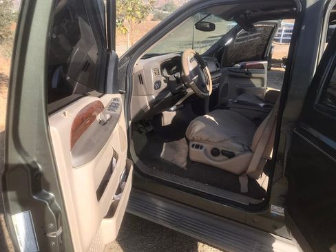 Used 2000 Ford Excursion Limited RWD image 10
