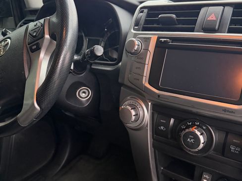 Used 2014 Toyota 4Runner SR5 image 6