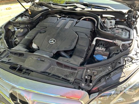 Used 2015 Mercedes-Benz E 400 E 400 Sedan 4D image 17