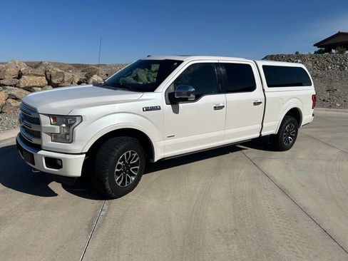 Used 2016 Ford F150 Platinum w/ Equipment Group 701A Luxury AWD/4WD image 1