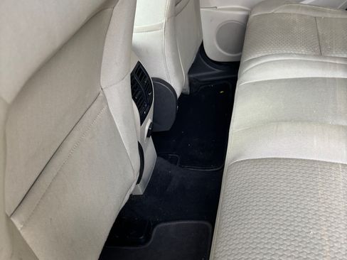 Used 2017 Ford Escape SE FWD image 13