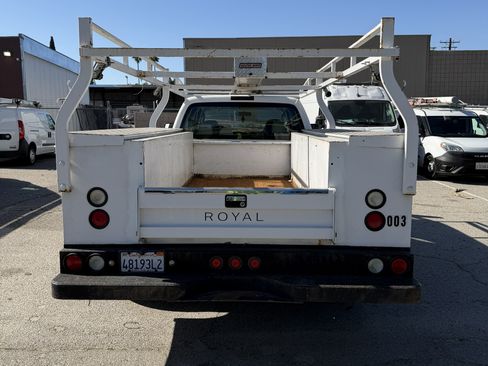 Used 2008 Ford F350 2WD Crew Cab DRW Super Duty image 2