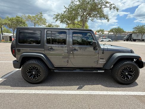 Used 2016 Jeep Wrangler Unlimited Sport w/ Quick Order Package 24S AWD/4WD image 4