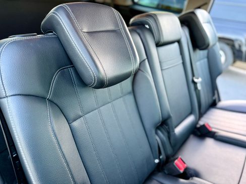 Used 2016 Mercedes-Benz GL 320 BlueTEC 4MATIC image 20