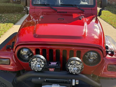 Used 2006 Jeep Wrangler Rubicon w/ Security Group image 4