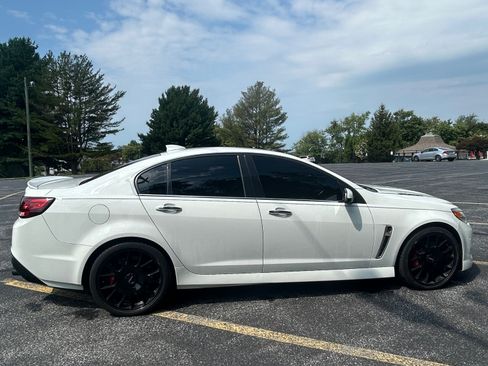Used 2017 Chevrolet SS RWD image 6