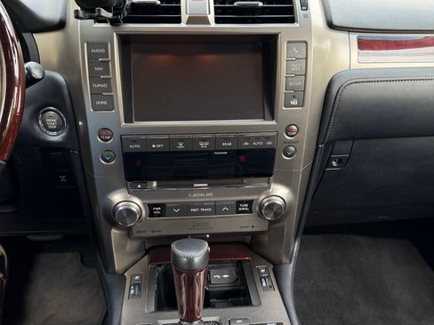 Used 2015 Lexus GX 460 Luxury AWD/4WD image 11