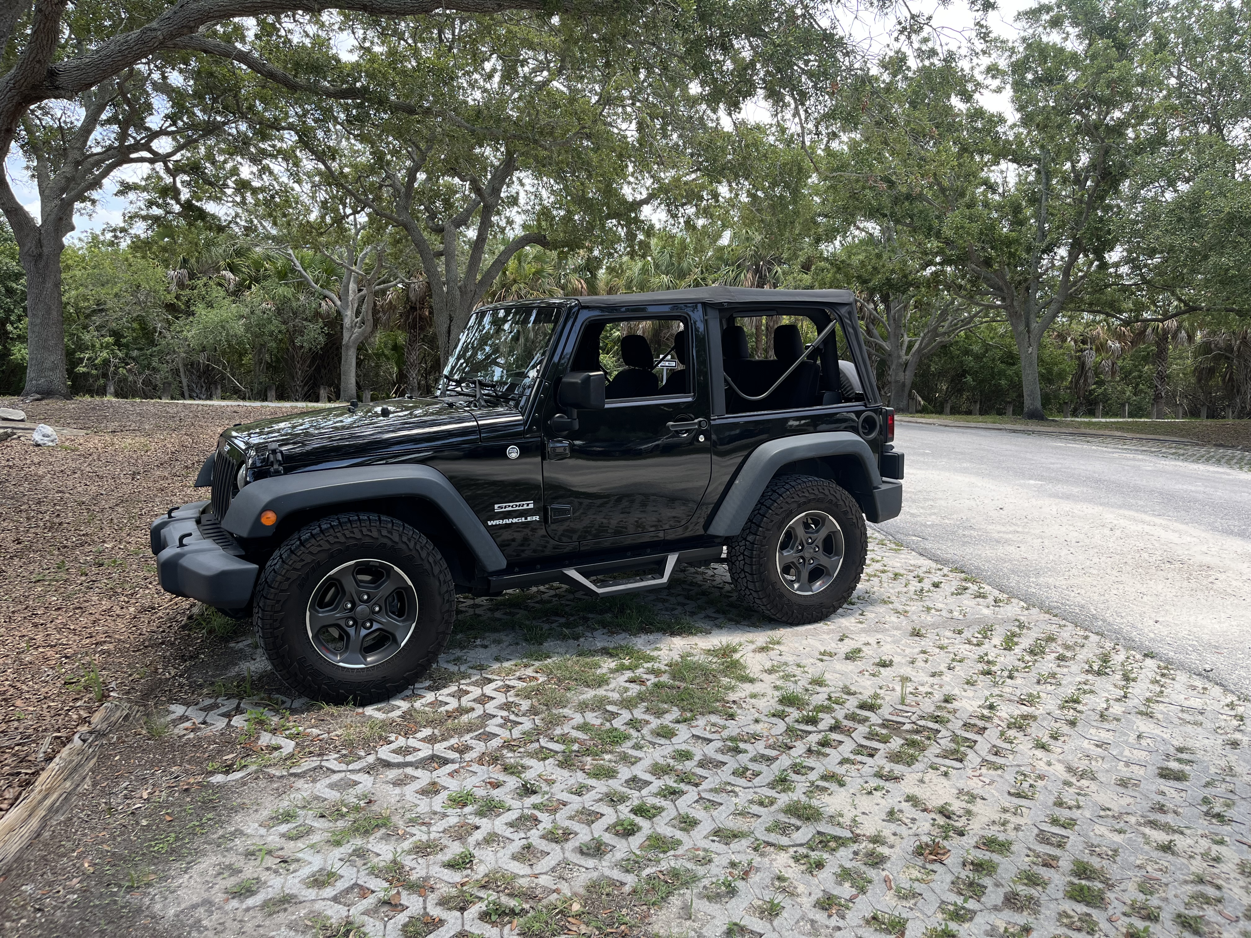 Used 2015 Jeep Wrangler Sport AWD/4WD image 1