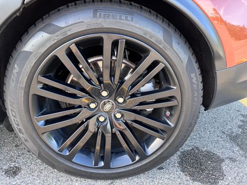 Used 2019 Land Rover Discovery HSE AWD/4WD image 10
