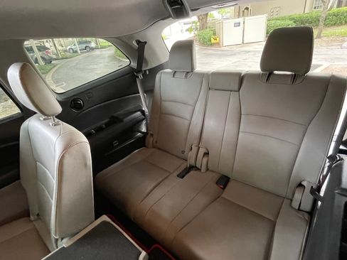 Used 2019 Honda Pilot EX-L image 2