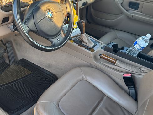 Used 2002 BMW Z3 2.5i image 11