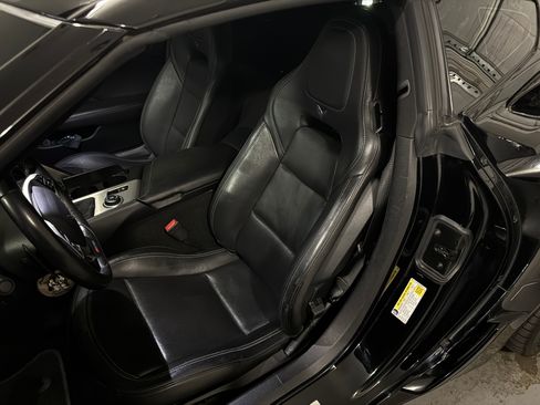 Used 2018 Chevrolet Corvette Z06 RWD image 12