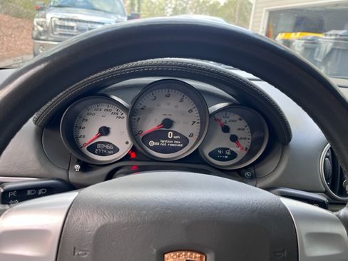 Used 2005 Porsche Boxster S image 23