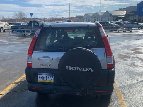 Used 2006 Honda CR-V LX image 2