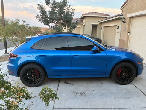Used 2017 Porsche Macan GTS AWD/4WD image 6