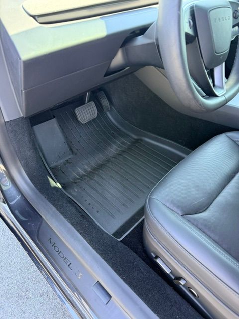 Used 2025 Tesla Model 3 Long Range RWD image 5